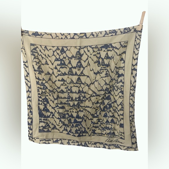 COPY - Vintage Bill Blass bandanna - Picture 2 of 2